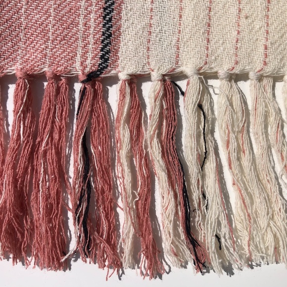 Madewell Cape Scarf Maui Stripe Pink Cream Silk Blend Arm Holes Fringe M3614 - Picture 4 of 6